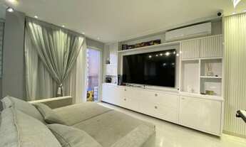 Imagem: Apartamento Semimobiliado com Closet e Varanda