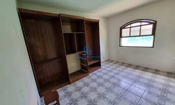 Imagem 3: Casa , 3 dormitórios, 1 suítes, 2 banheiro, 4 vagas na garagem, 431M² de Área Construída