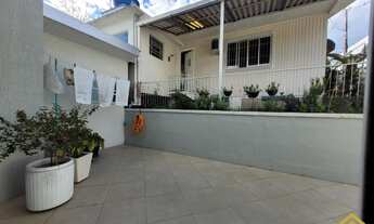 Imagem 6: Casa com 2 moradias mais uma casa individual - Ótima localização no Bairro Kayser - Ideal