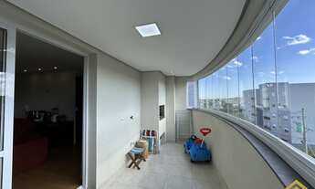 Imagem: Amplo apartamento à venda no bairro Vila