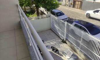 Imagem 2: Sobrado com 2 Germinadas à Venda em Itapema, Meia Praia