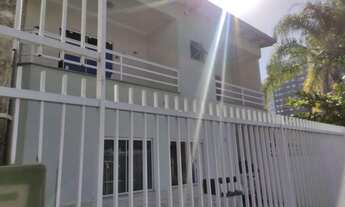 Imagem 3: Sobrado com 2 Germinadas à Venda em Itapema, Meia Praia