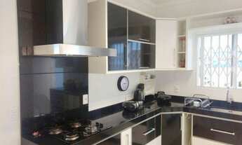 Imagem: CASA MOBILIADA - 3 DORMITÓRIOS - MEIA PRAIA