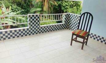 Imagem: SOBRADO EM AMPLO TERRENO - ITAPEMA/SC