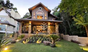 Imagem: CASA MANSA - CONDOMÍNIO SAINT MORITZ EM