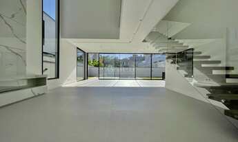 Imagem 6: Linda casa nova pronta para morar em rua tranquila e sem saída no Residencial Burle Marx