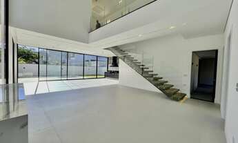 Imagem 7: Linda casa nova pronta para morar em rua tranquila e sem saída no Residencial Burle Marx