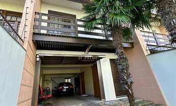 Imagem: SOBRADO NO BAIRRO VINHEDOS!