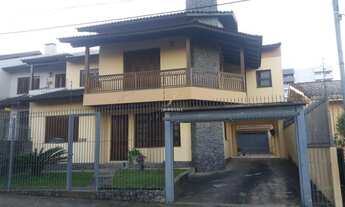 Imagem: Casa Bairro Vinhedos