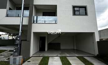 Imagem 1: Sobrado triplex no bairro Bela Vista