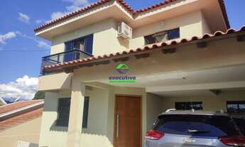 Imagem: Lindo sobrado com piscina