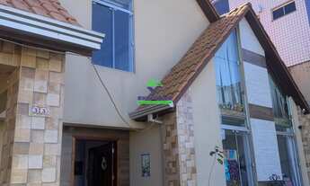 Imagem: Sobrado no Centro de Ponta Grossa