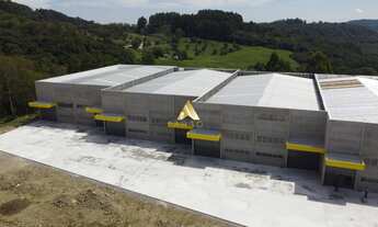 Imagem 4: Pavilhão com 1 Dormitorio(s) localizado(a) no bairro em Farroupilha / RIO GRANDE DO SUL