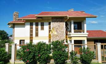 Imagem: SOBRADO MOBILIADO COM AMPLO TERRENO À VENDA