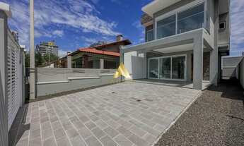 Imagem 2: SOBRADO A 03 QUADRAS DO MAR E PRÓXIMO AO CENTRO DE CAPÃO DA CANOA À VENDA!