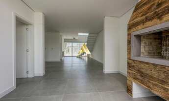 Imagem 4: SOBRADO A 03 QUADRAS DO MAR E PRÓXIMO AO CENTRO DE CAPÃO DA CANOA À VENDA!