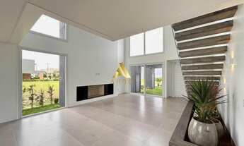 Imagem 5: SOBRADO NOVO À VENDA COM FRENTE E VISTA PARA O MAR