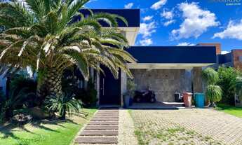 Imagem: Casa de 4 suítes em condomínio fechado