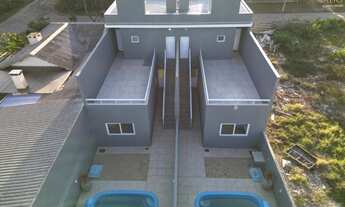 Imagem 1: Sobrado com piscina 2 dormitórios com vista para o mar