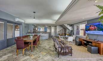 Imagem 4: Sobrado de 3Dormitórios com piscina placa solar pertinho do mar!!