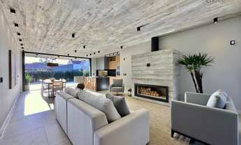 Imagem 3: Belissima casa decorada e com piscina, 4 suítes - Próximo ao mar em região nobre de Xangri