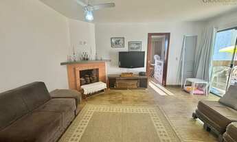 Imagem 2: Cobertura decorada com lareira e churrasqueira no Centro de Capão da Canoa !!