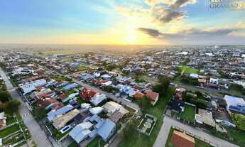 Imagem 3: Ótima casa de esquina lado mar no centro de Xangrila