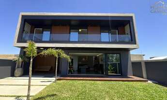 Imagem: Casa na Beira Mar com vista perene para