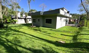 Imagem 3: Linda Casa Nova e com 3 amplas suítes em Gramado RS