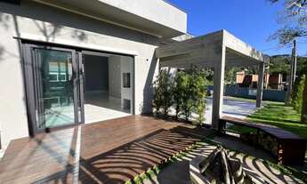 Imagem 6: Linda Casa Nova e com 3 amplas suítes em Gramado RS