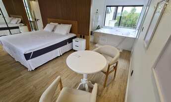 Imagem 4: VENDIDA! Casa em Gramado, com bela vista para o vale, SUÍTE SUPER MASTER. Com 4 dormitório