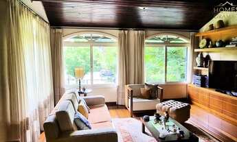 Imagem 4: Casa à venda em Gramado - Bairro Planalto - Reformada e com calefação. Típica casa da serr