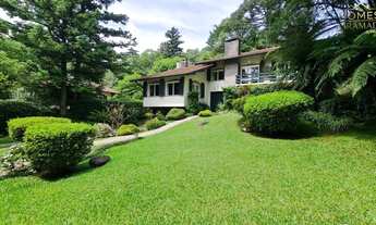 Imagem 3: Casa à venda em Gramado - Bairro Planalto - Reformada e com calefação. Típica casa da serr