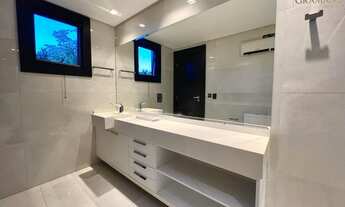 Imagem: Mansão dos Sonhos Finamente Mobiliada e