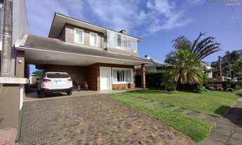 Imagem: Sobrado em condomínio fechado com infraestrutura