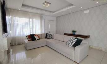 Imagem 4: Sobrado em condomínio fechado com infraestrutura completa! Aceita apartamento de 3 dormitó