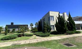 Imagem 2: SOBRADO NO ILHAS PARK