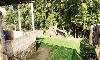 Imagem: Casa com 2 Dormitorio(s) localizado(a) no