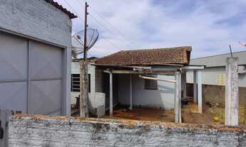 Imagem: Casa com 3 Dormitorio(s) localizado(a) no