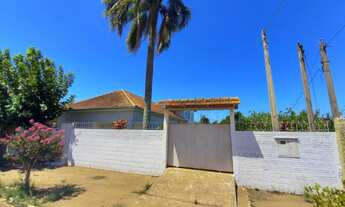 Imagem: Casa com 2 Dormitorio(s) localizado(a) no