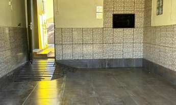 Imagem 6: Casa de esquina Casa com aluguel por R$1.350 /mês