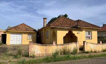 Imagem: CASA DE ALVENARIA COM AMPLO TERRENO