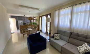 Imagem 5: CASA IMPECÁVEL de esquina no Centro