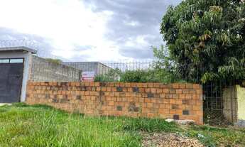 Imagem: TERRENO TOTALMENTE MURADO