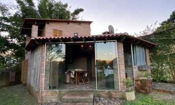 Imagem: Casa com 3 Dormitorio(s) localizado(a) no