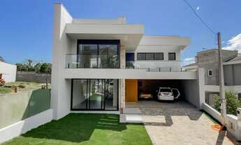 Imagem: CASA COM 04 SUÍTES