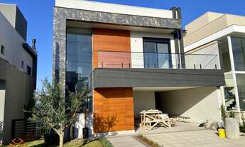 Imagem: Sobrado com 3 Dormitorio(s) localizado(a)