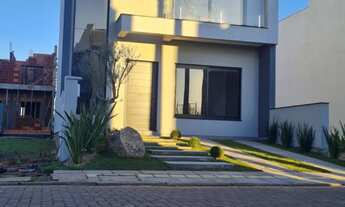 Imagem 2: Sobrado amplo em Gravataí condomínio fechado ótima localização