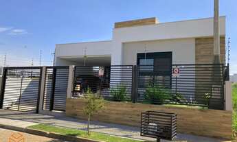 Imagem: Casa sozinha no pátio no Reserva Dom feliciano