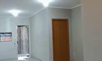 Imagem 2: Casa 2 Dormitorios com excelente pátio frente e fundos